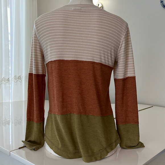 Hem & Thread 1/4 button top size small - Picture 6 of 6